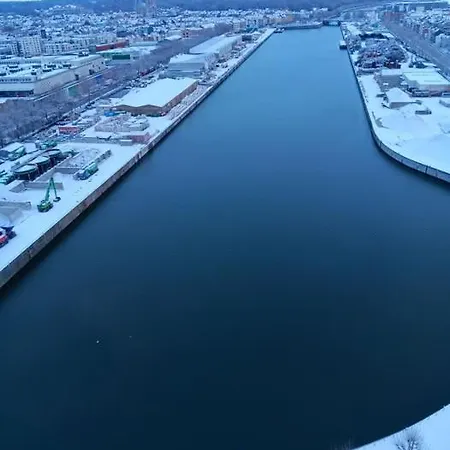 Romantics Rooms In Brussels Sky