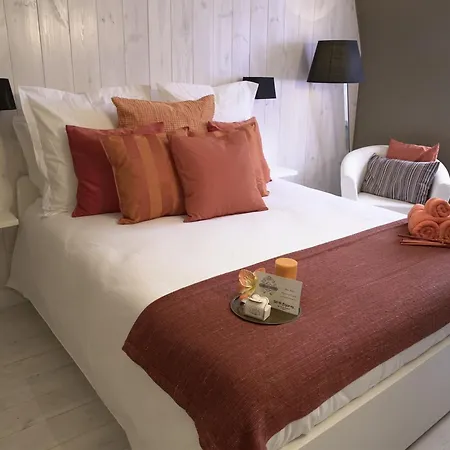 ベッド・アンド・ブレックファスト B ＆ B ビー