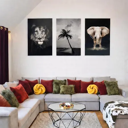 Luxury Loft Duplex Penthouse Of 190m2 & Free Parking ! شقة