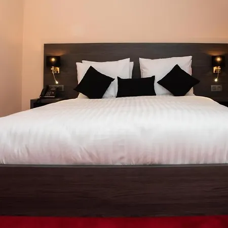 Hotel La Bourse 3*