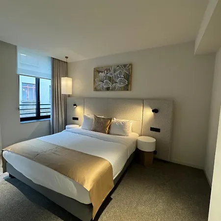 Opo Hotel 4*