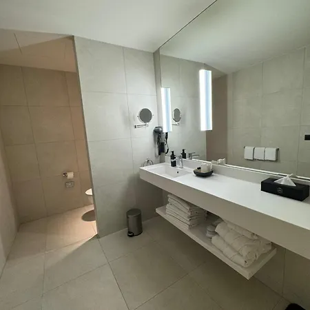 Opo Hotel 4*