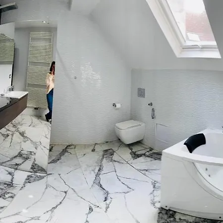 Casa de Férias L'imperial Wifi & Confort Bruxelas