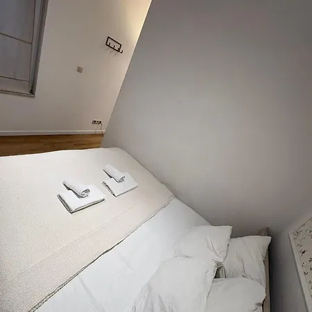 Charming Studio, Perfect Getaway Daire Brüksel