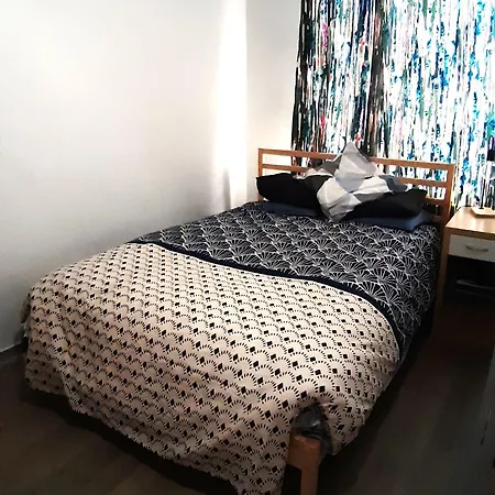 Cozy A Saint-gilles Apartamento