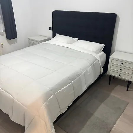 Stylish, Modern & Spacious In Apartamento