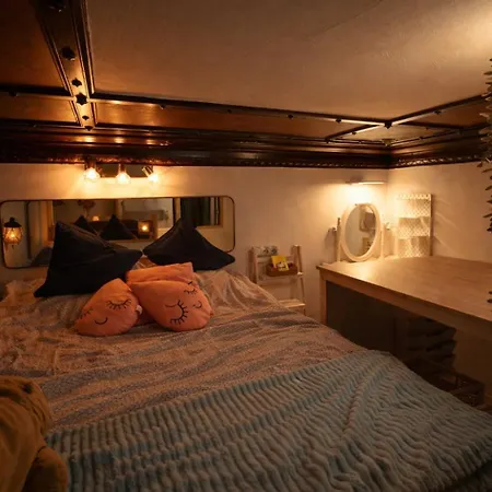 Apartment Magical Double Bedroom Duplex Brussels