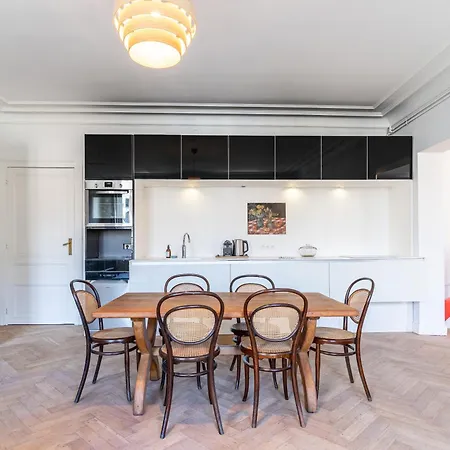 Du Sablon Apartment *