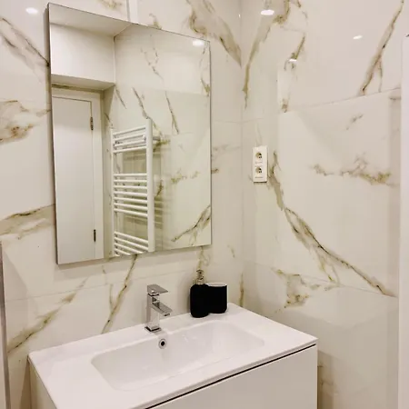 Skyline Duplex Parking Fibre Modernite * Bruksela