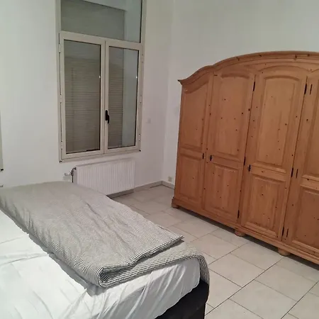 House Near Forest 125 M² For 6 Guests 펜션 *