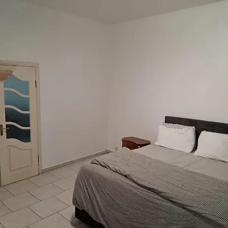 House Near Forest 125 M² For 6 Guests * Brussel