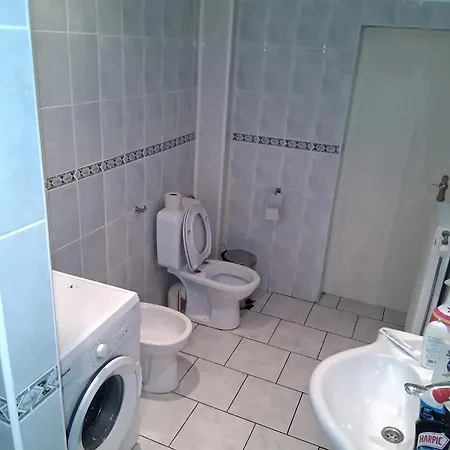 House Near Forest 125 M² For 6 Guests بيت للعطل *