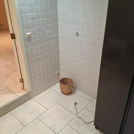 House Near Forest 125 M² For 6 Guests * بروكسل