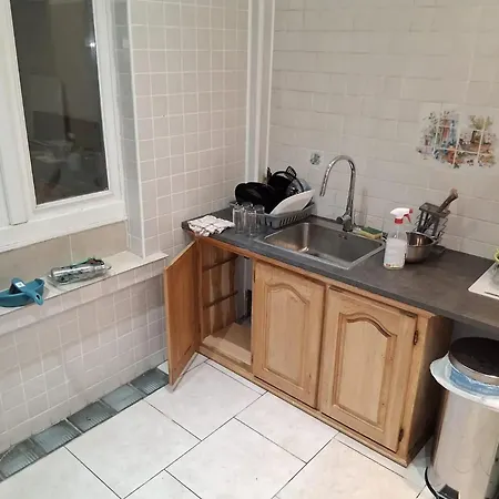 House Near Forest 125 M² For 6 Guests 펜션 *