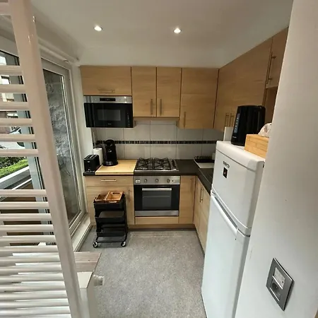 Comfortable Apartment In Brussels, 35 M², 3 Persons * Bruxelles