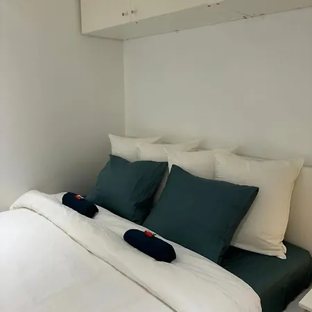 Comfortable Apartment In Brussels, 35 M², 3 Persons * Bruxelles