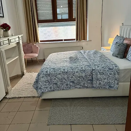 Et Dans Un Immeuble *