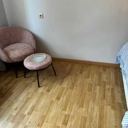 Et Dans Un Immeuble Pansiyon