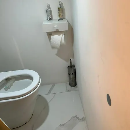 Petit Belle Chambre De A Bruxelles Midi *