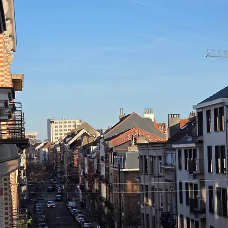 Pb155, Balcony With Street View *