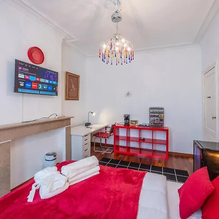 Euro Edens Cosy Historic In Jacuzzi, Garden, Location Bruxelles
