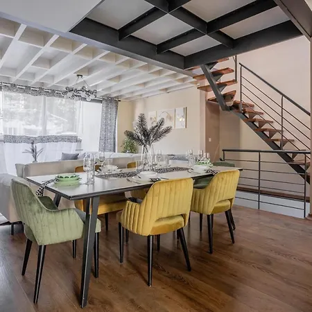 Villa Kweni House *