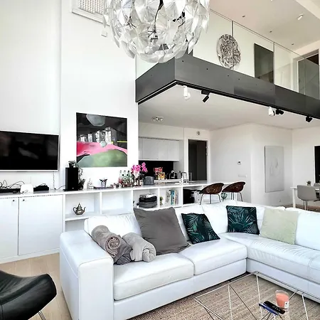 Skyline Penthouse 220 M2 Of Refined Elegance 4* Bruksela