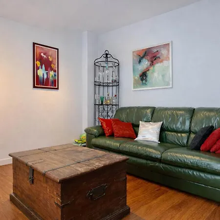 Alhambra Hideaway Prime Location