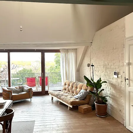 Lejlighed Penthouse In A Family House