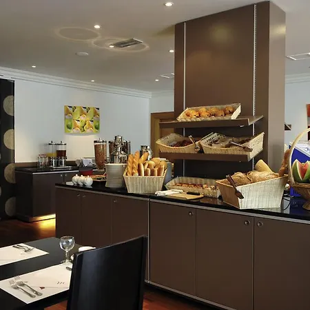 Mercure Airport Hotel