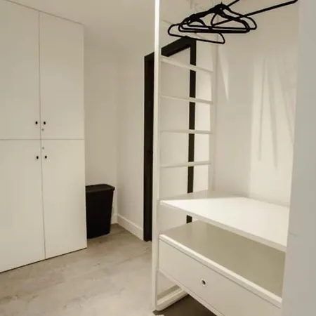 Elegant - Next From Grand Place, Netflix & Comfort Lejlighed *