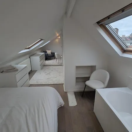 Upper St Apartment *