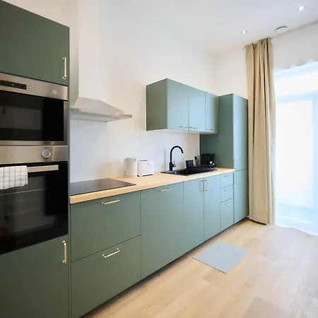 Appartement Ceuppens 5 *