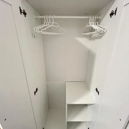 아파트 Spacious For 6 Near Center Of 브뤼셀