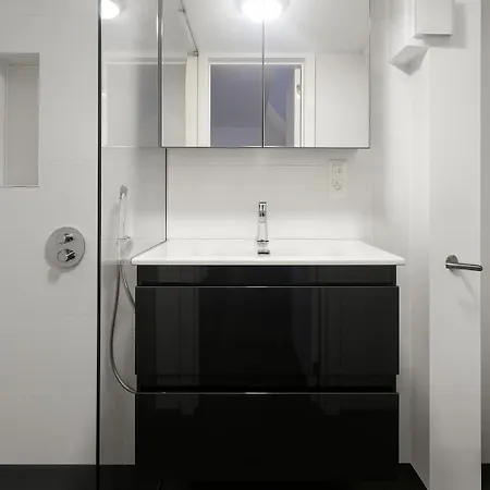 Modern Loft 1br Sofa Bed 10min To Center شقة بروكسل