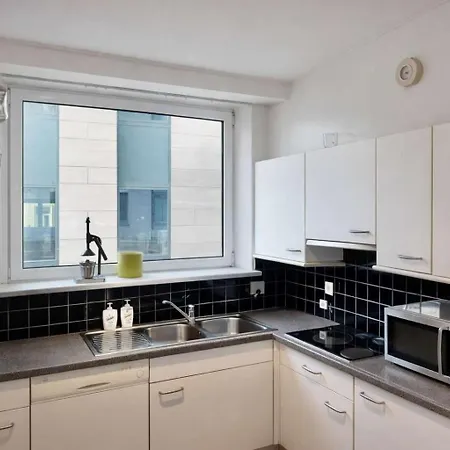 Apartment Alhambra Hideaway Prime Location *