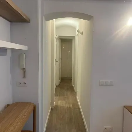 Large 3-bedroom In Appartement Bruxelles