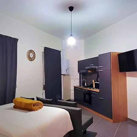 La Perla Louise Rdc Appartamento *