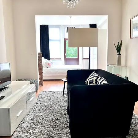 Apartment Chic Heart Of The With Balcony Brüssel