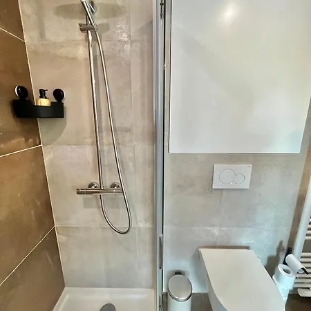 Chic & Bright Near Montgomery 公寓 布鲁塞尔