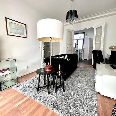 Chic Heart Of The With Balcony Lejlighed *