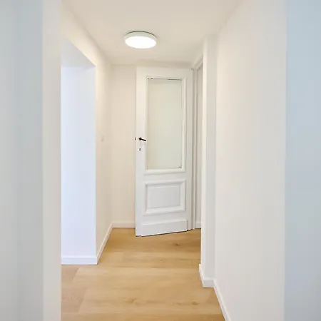 Toison D'or & Saunna 2 *