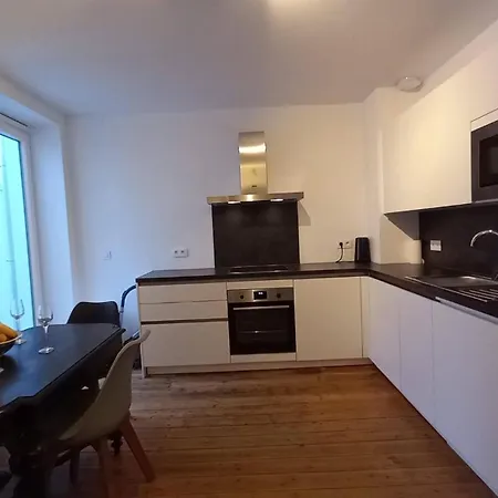 Apartment Charming At Heart Of Brussels-marolles