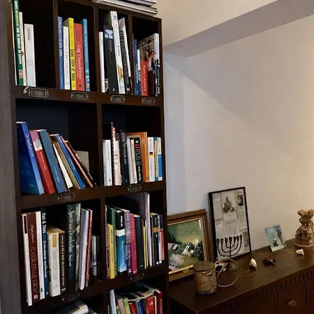 Alhambra Hideaway Prime Location *