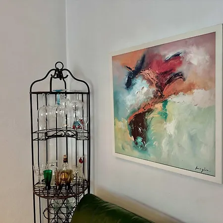 Alhambra Hideaway Prime Location *