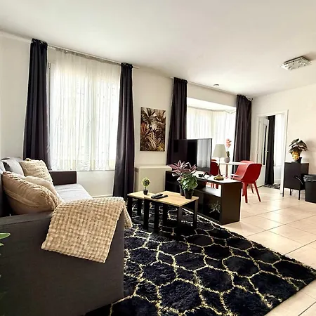 Elegant Close To The European Parliament *