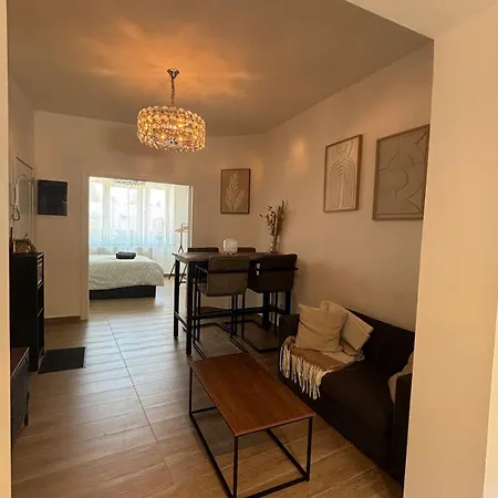 Modern In Brussels, Ground Floor Apartment *