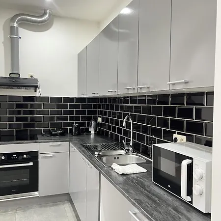 아파트 Spacious For 6 Near Center Of 브뤼셀