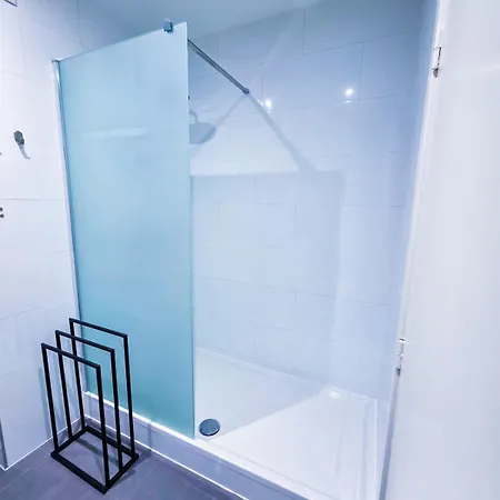 Cozy - Downtown - 2 Min From Metro - 201 * Brüssel