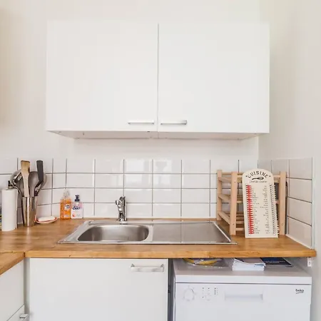 1 Bedroom W Kitchen And Bathroom In Trendy St Gilles * 브뤼셀